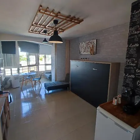 View Studio, Vista Mar Y Piscina Apartment *